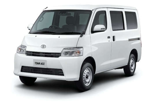 フロントスタイリング　GL（4WD）・4A/T。